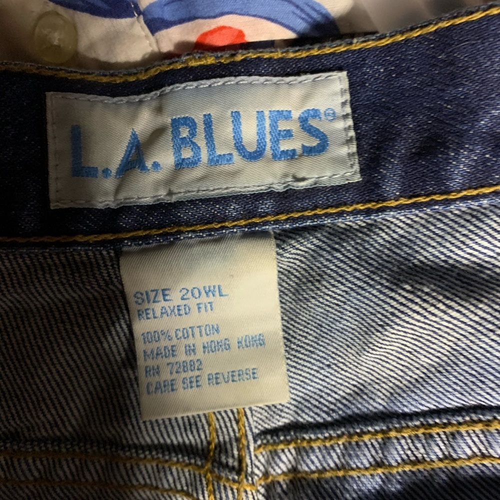 Jeans - Picture 2 of 2